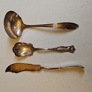 VINTAGE SILVERWARE LOT OF 3